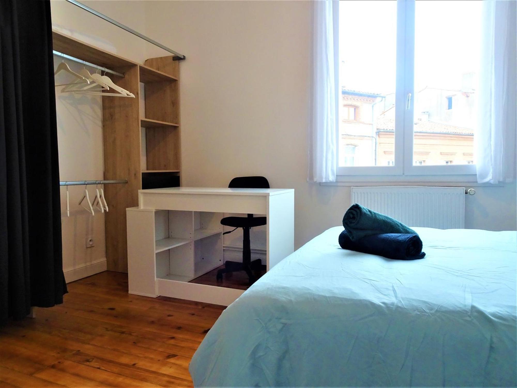 Chambre Privee Et Spacieuse Au Sein D'Un Logement Partage - Central, Quartier Villebourbon - 3 Chambres Doubles - 2 Balcons - Places De Stationnements Gratuites - 5 Min A Pied Gare Et Hypercentre Montauban Eksteriør billede